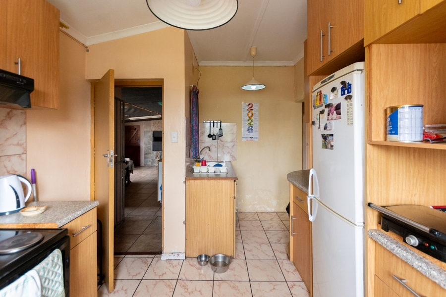 6 Bedroom Property for Sale in Laaiplek Western Cape